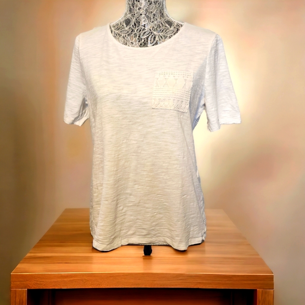 Ladies Chico's top